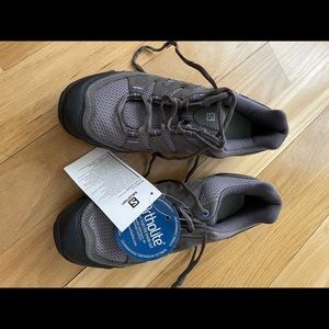 New Salomon Hiking Shoes